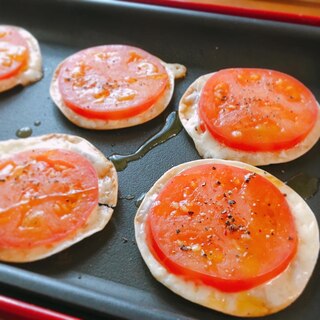 餃子の皮deフレッシュトマトのピザ